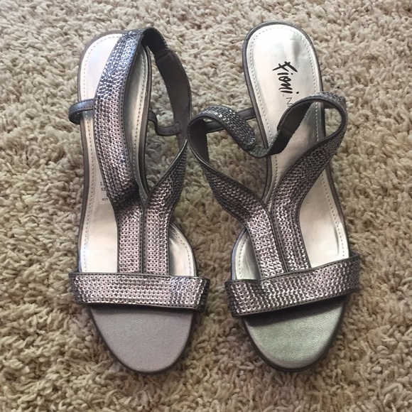 FIONI Clothing Shoes - NWT Fioni Night Heels